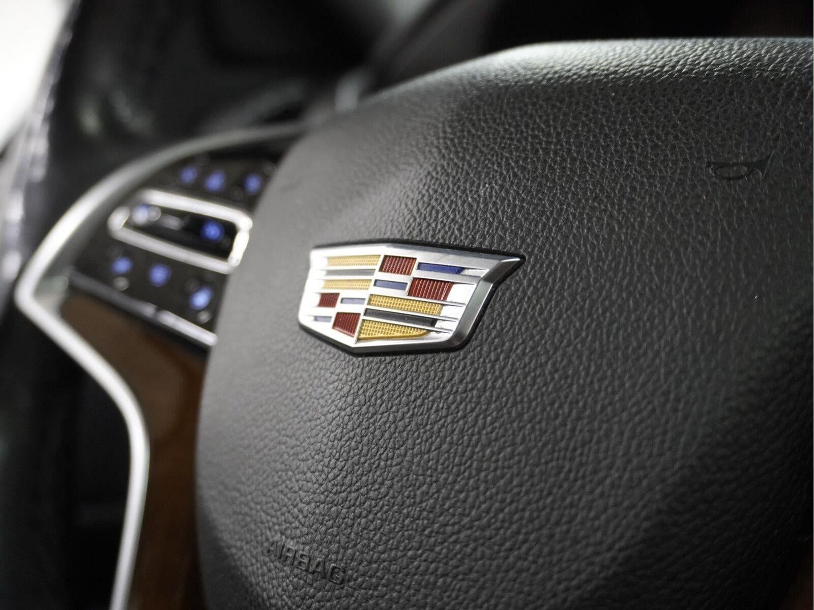 2018 Cadillac Escalade Luxury