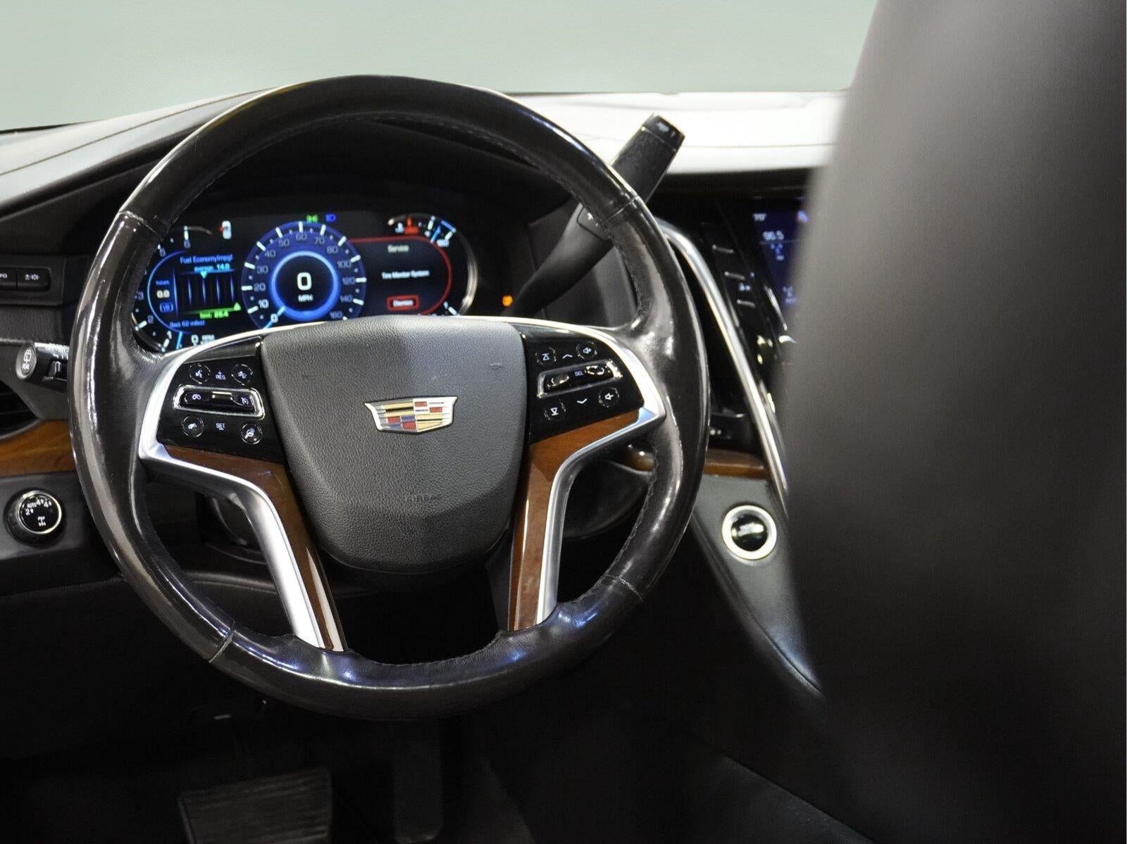 2018 Cadillac Escalade Luxury