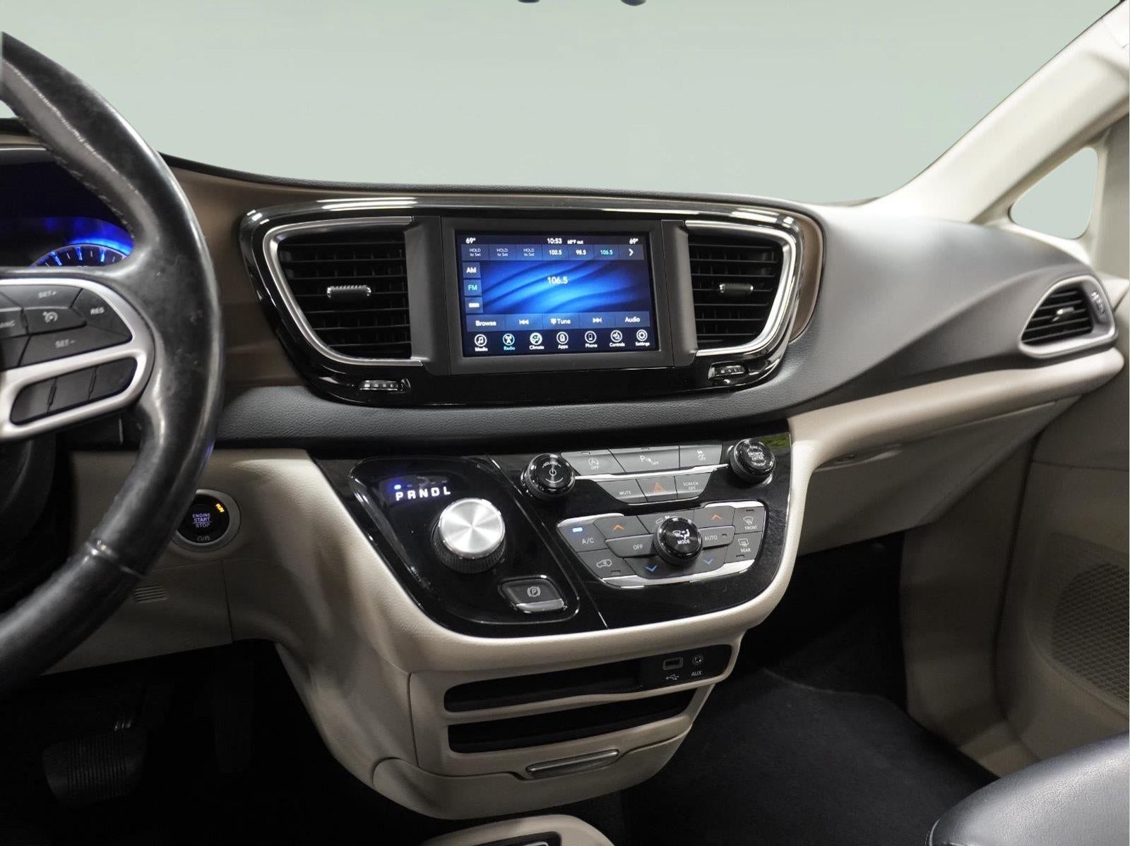 2019 Chrysler Pacifica Touring L