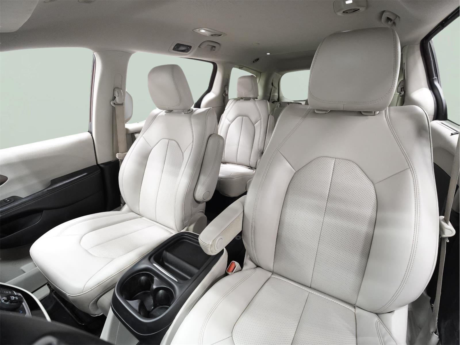 2021 Chrysler Voyager LXI