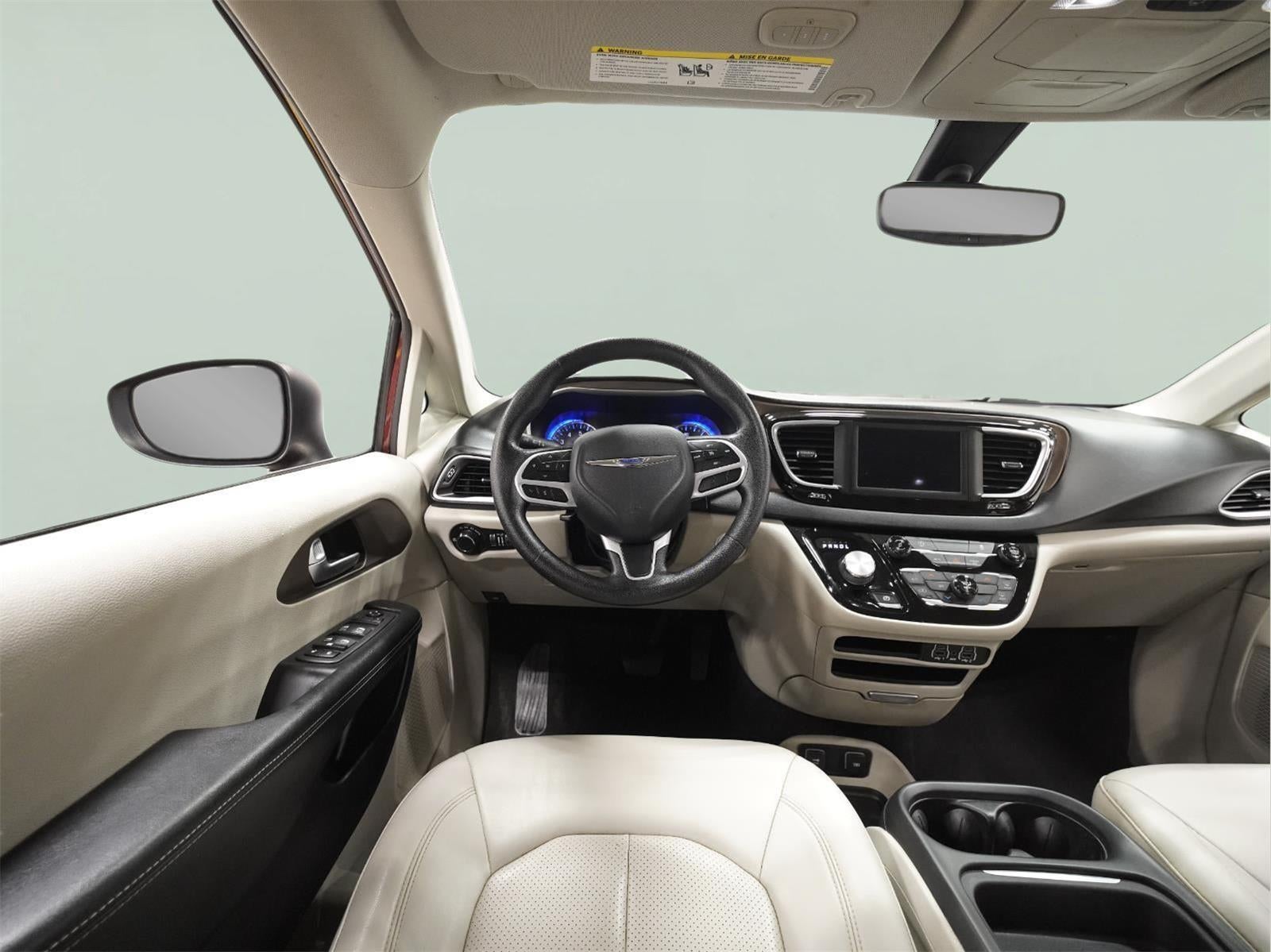 2021 Chrysler Voyager LXI