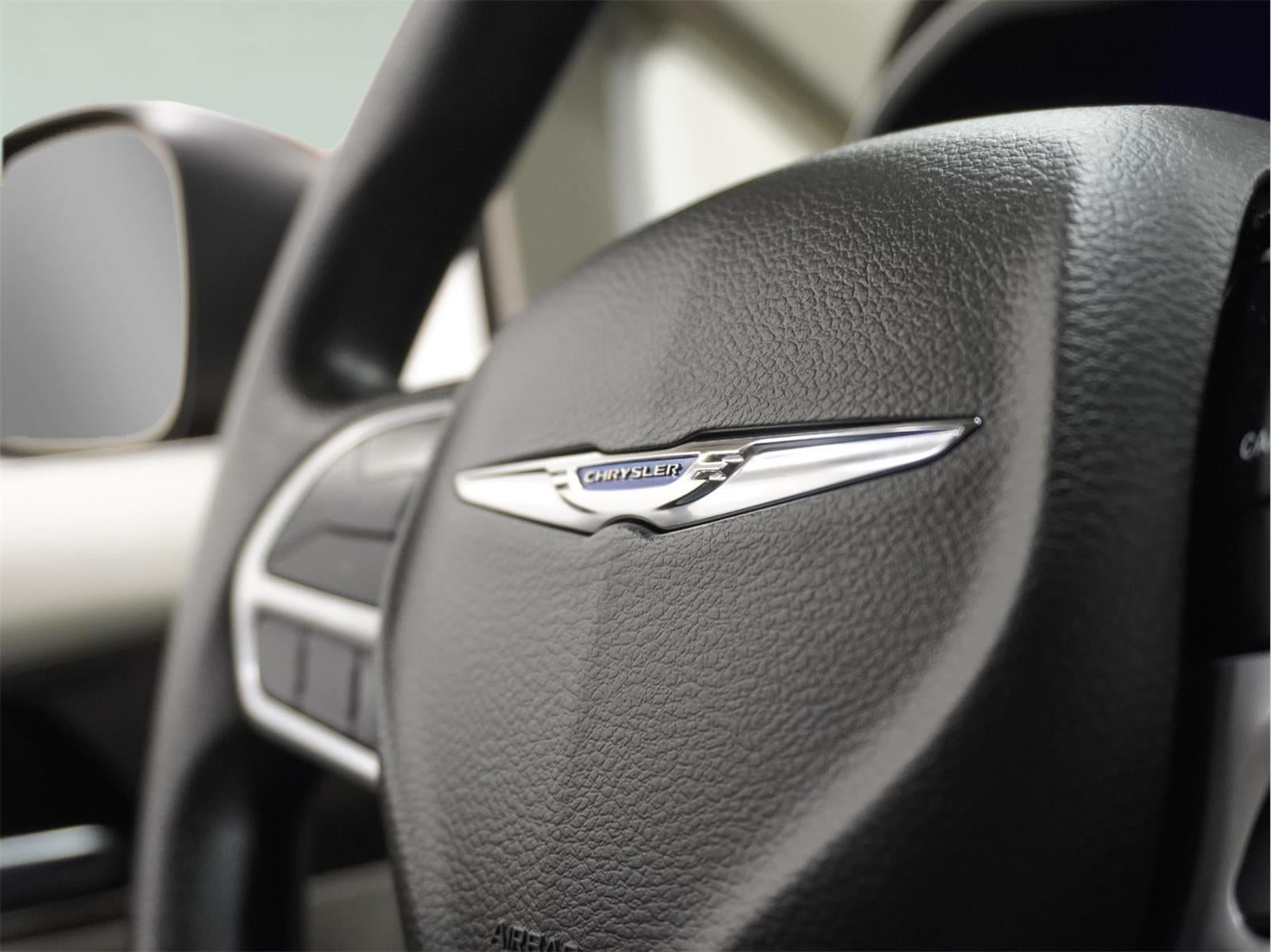 2021 Chrysler Voyager LXI