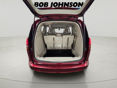 2021 Chrysler Voyager LXI