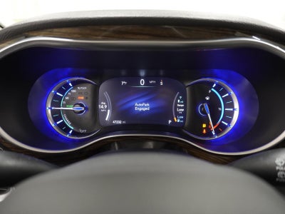 2022 Chrysler Pacifica Hybrid Limited