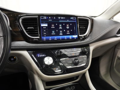 2022 Chrysler Pacifica Hybrid Limited