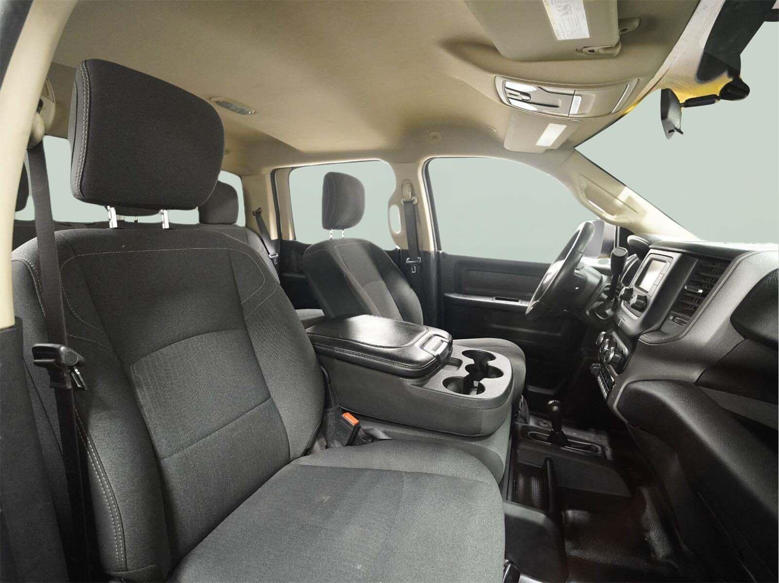 2019 RAM 2500 Tradesman Crew Cab 4x4 6'4" Box