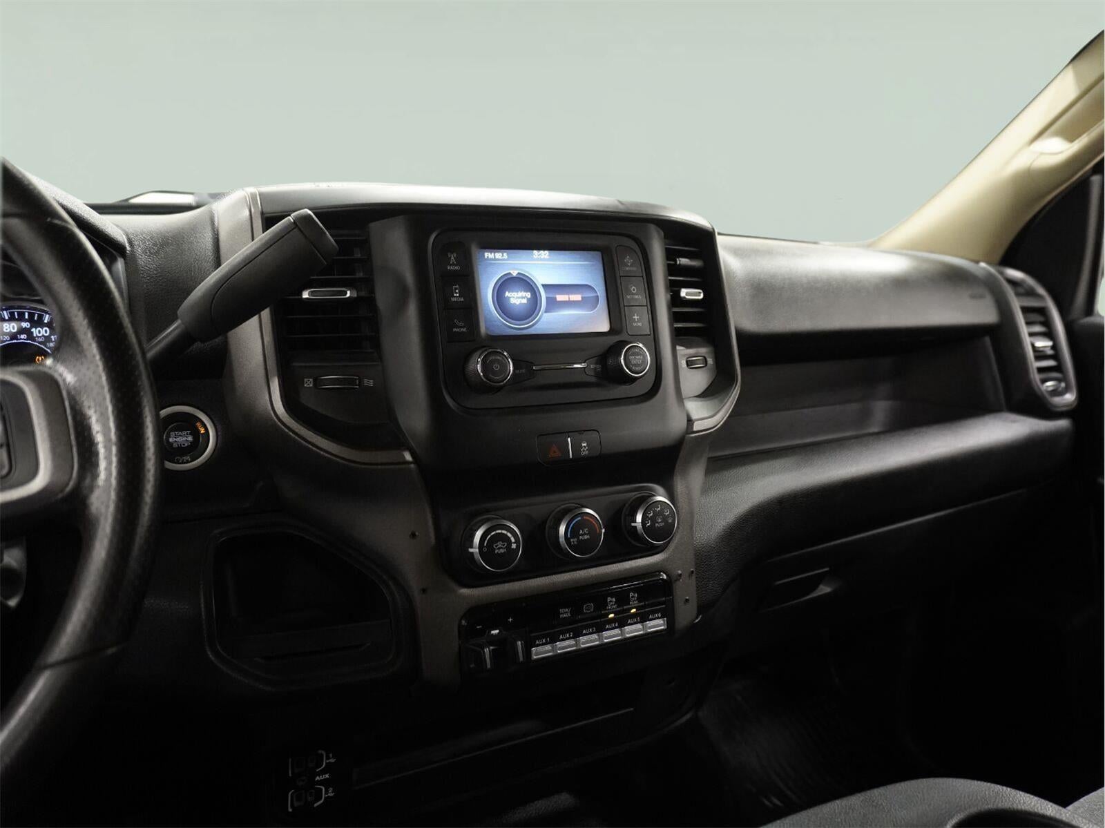 2019 RAM 2500 Tradesman Crew Cab 4x4 6'4" Box