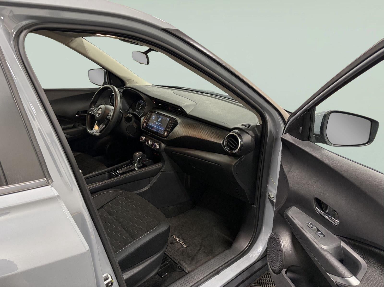 2023 Nissan Kicks SV Xtronic CVT