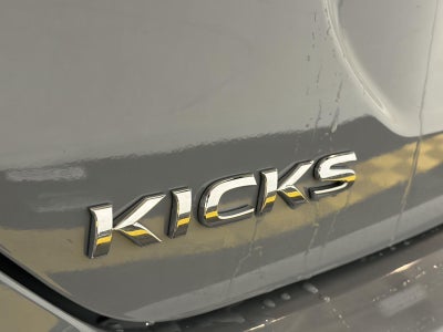 2023 Nissan Kicks SV Xtronic CVT