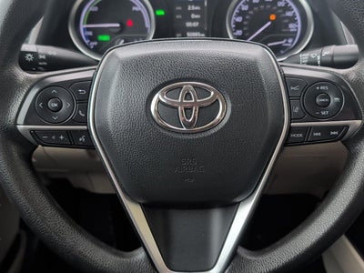 2022 Toyota Camry Hybrid LE