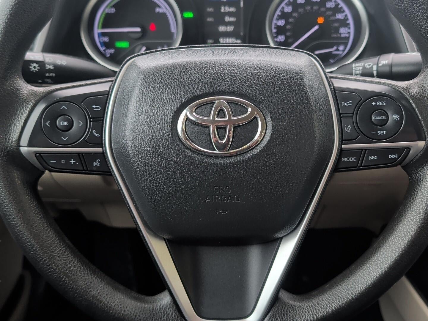 2022 Toyota Camry Hybrid LE