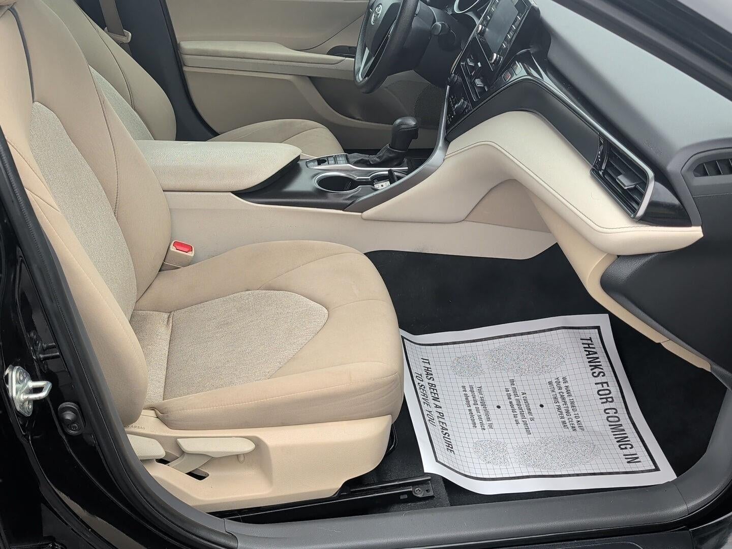 2022 Toyota Camry Hybrid LE