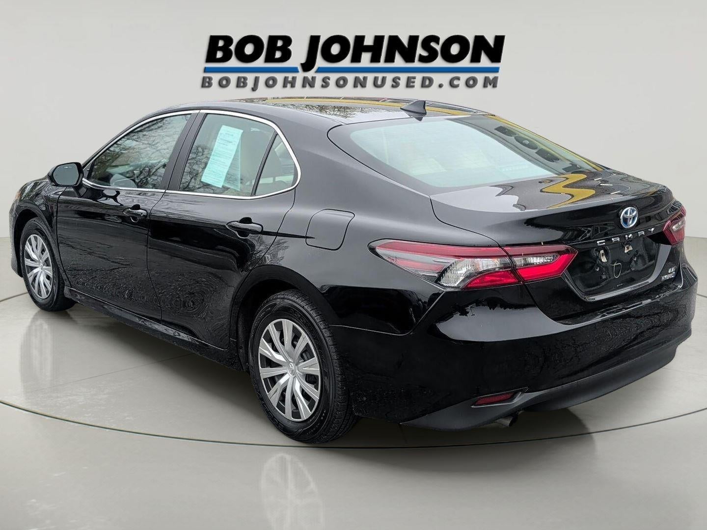 2022 Toyota Camry Hybrid LE