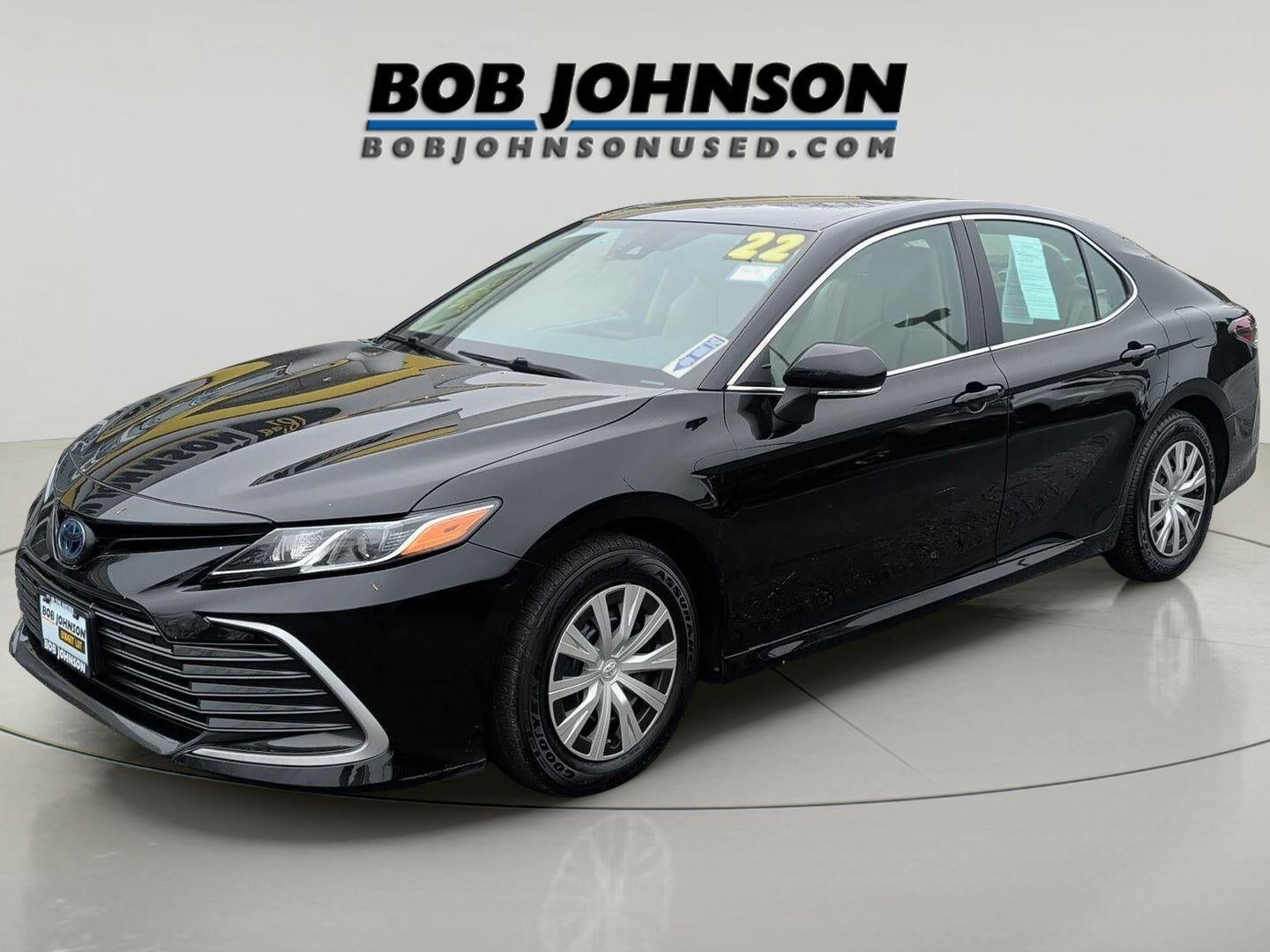 2022 Toyota Camry Hybrid LE