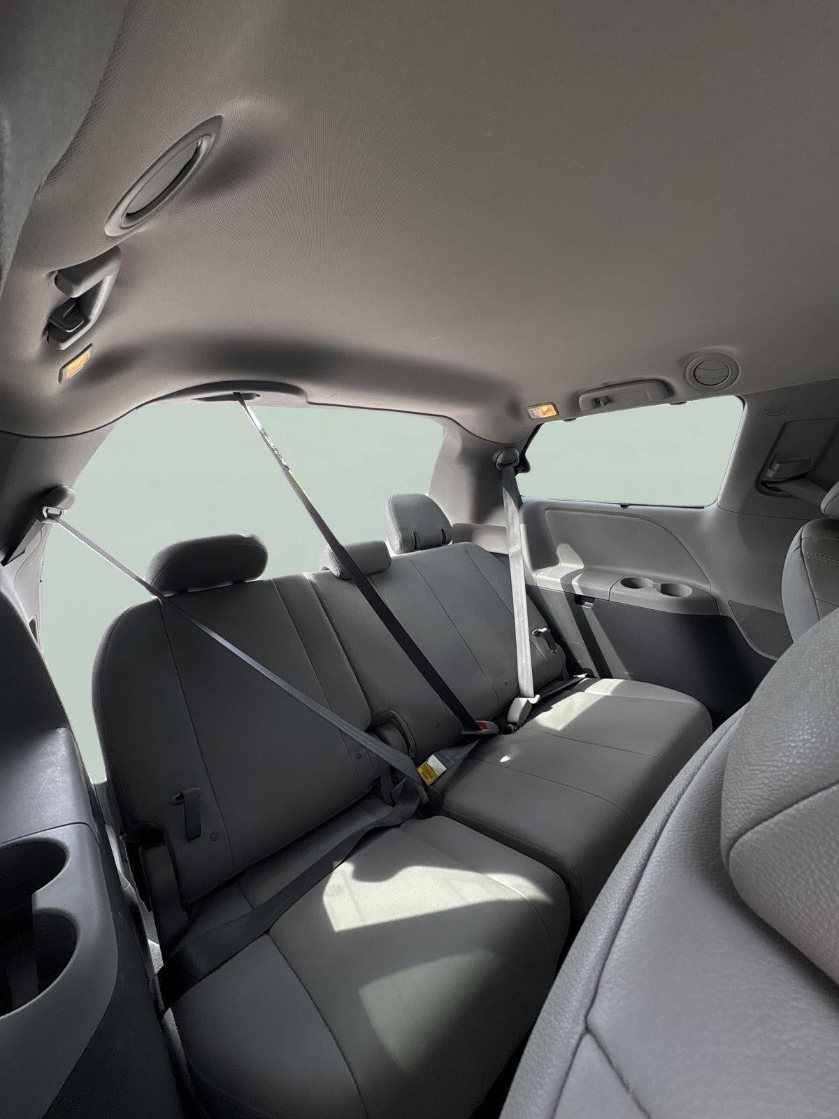2017 Toyota Sienna XLE 7 Passenger