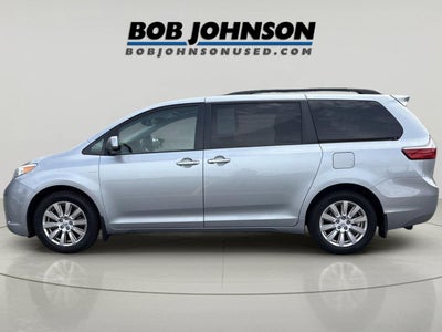 2017 Toyota Sienna XLE 7 Passenger