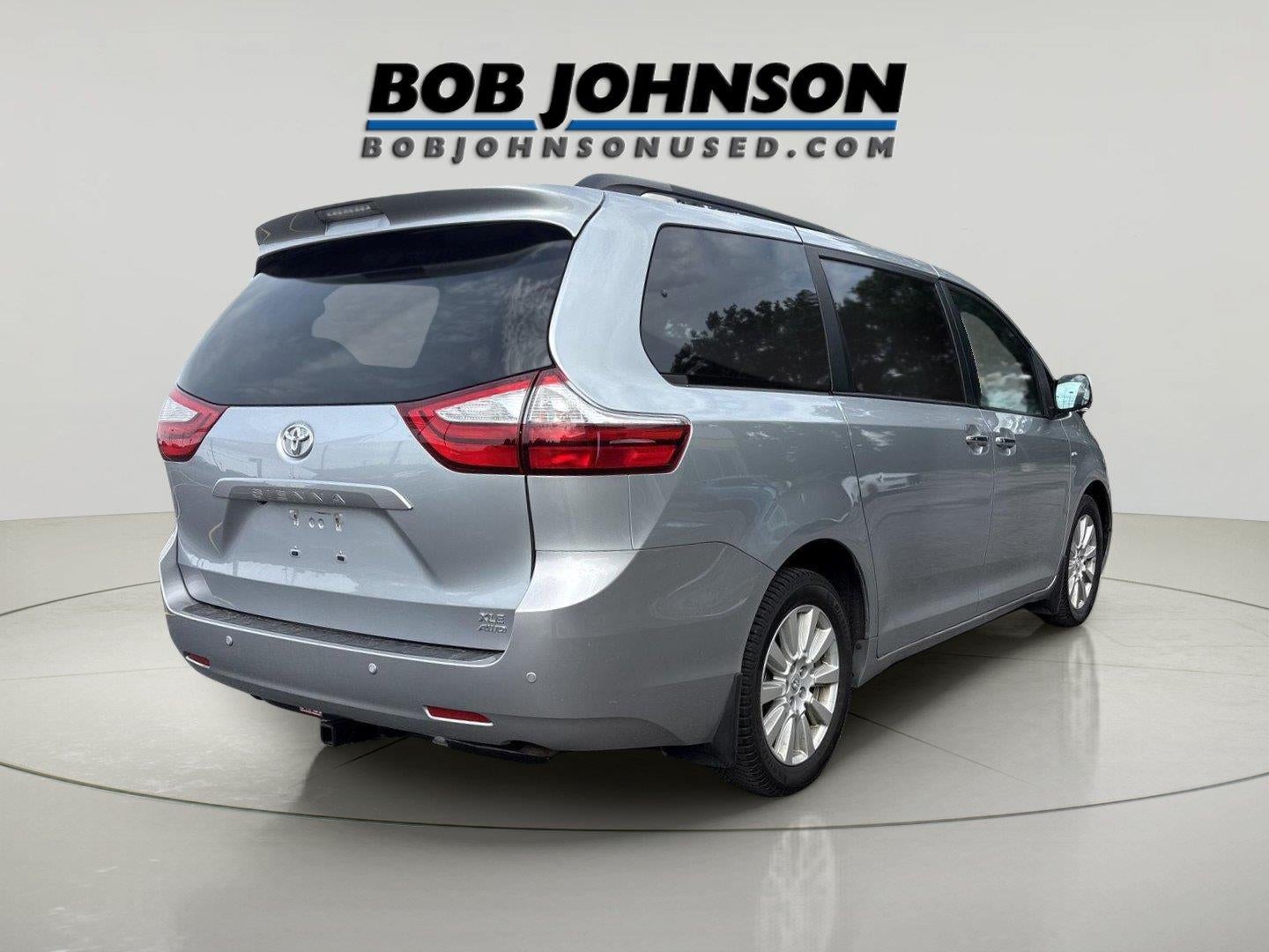 2017 Toyota Sienna XLE 7 Passenger