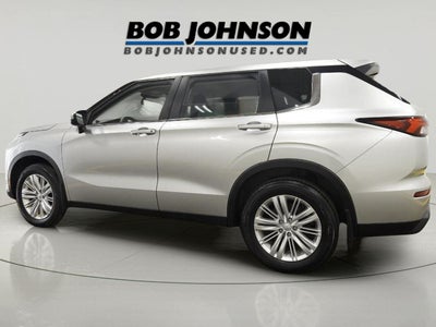 2023 Mitsubishi Outlander ES