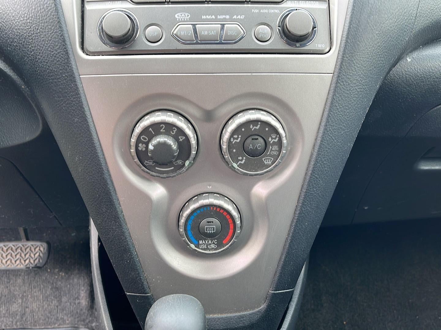 2012 Toyota Yaris 4dr Sdn Auto (Natl)