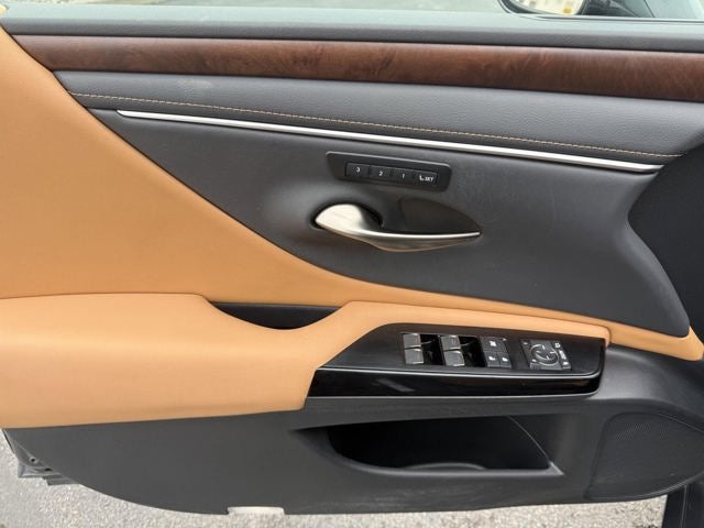 2023 Lexus ES ES 250