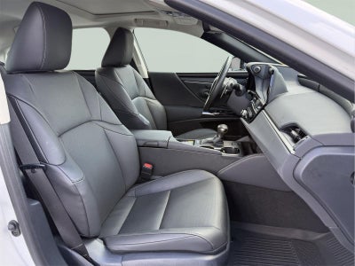 2024 Lexus ES 300h 