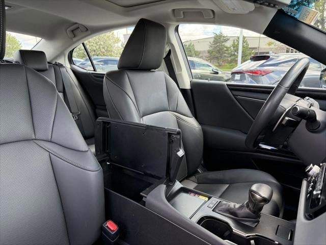 2024 Lexus ES 300h 