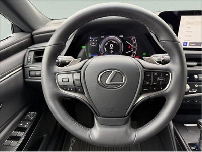 2024 Lexus ES 300h 