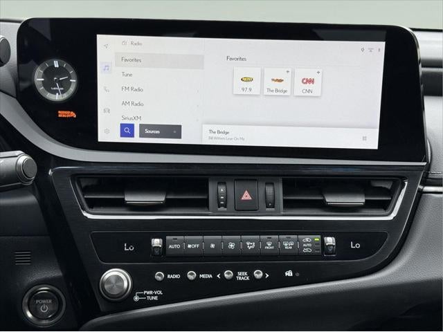 2024 Lexus ES 300h 