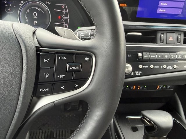 2024 Lexus ES 300h SEDAN