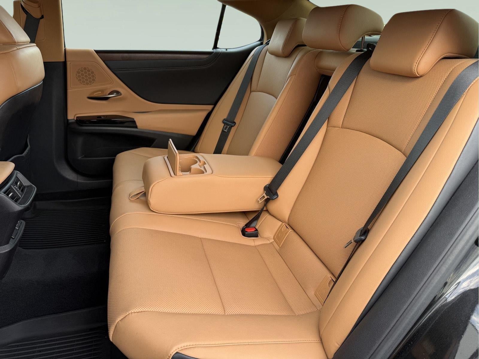 2024 Lexus ES 300h 