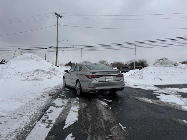 2021 Lexus ES LUXURY