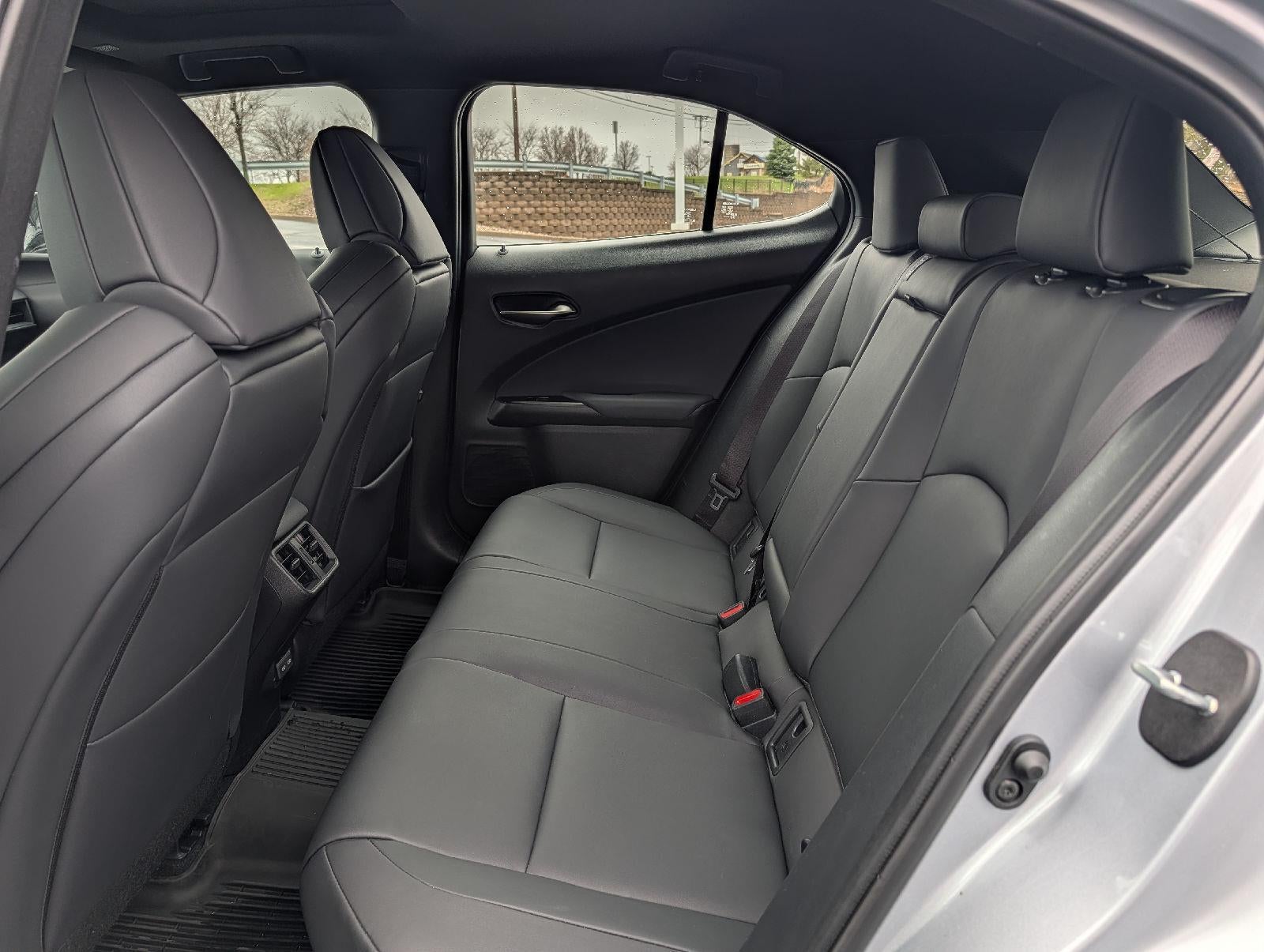 2023 Lexus UX UX 250h F SPORT Handling