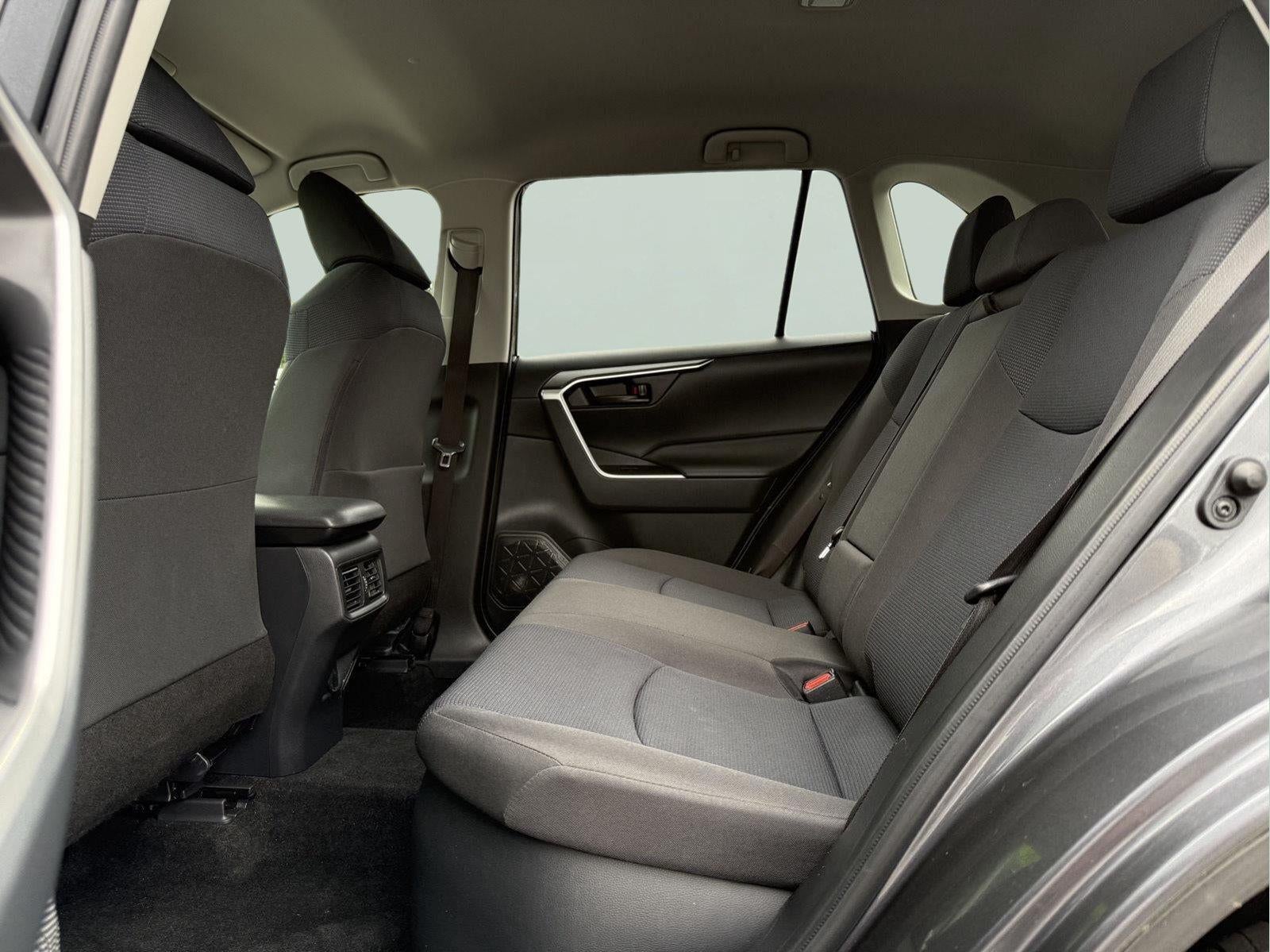 2019 Toyota RAV4 Hybrid LE