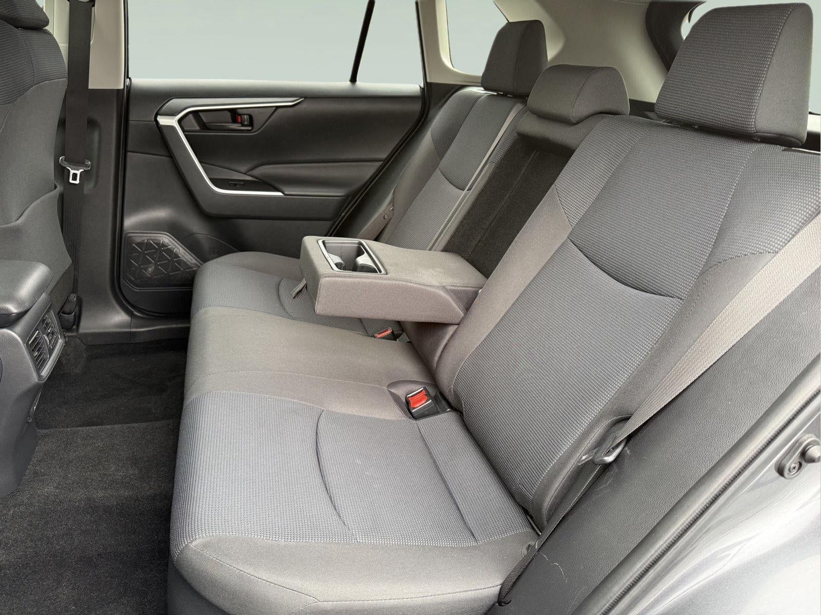 2019 Toyota RAV4 Hybrid LE
