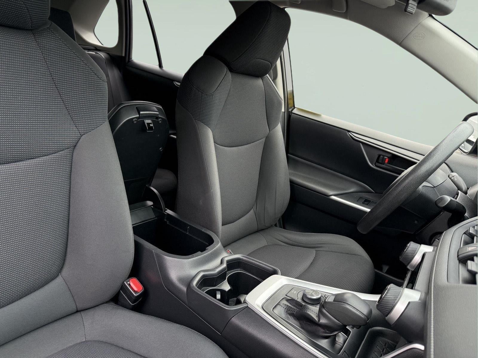 2019 Toyota RAV4 Hybrid LE