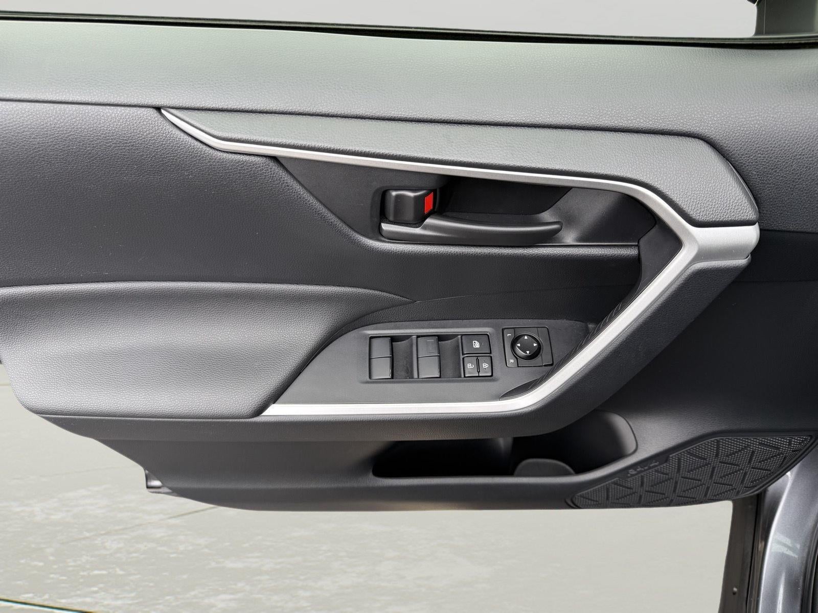 2019 Toyota RAV4 Hybrid LE