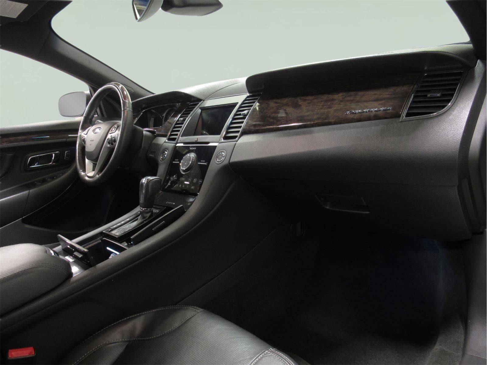 2017 Ford Taurus Limited