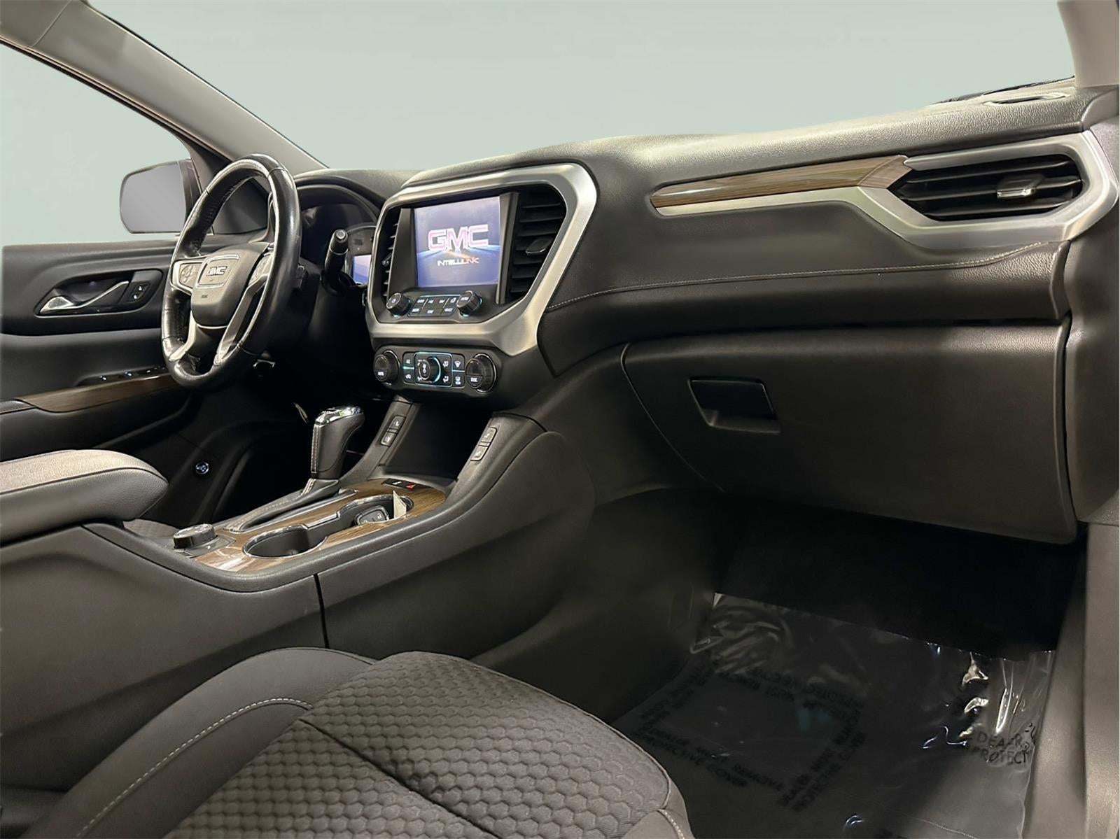 2017 GMC Acadia SLE