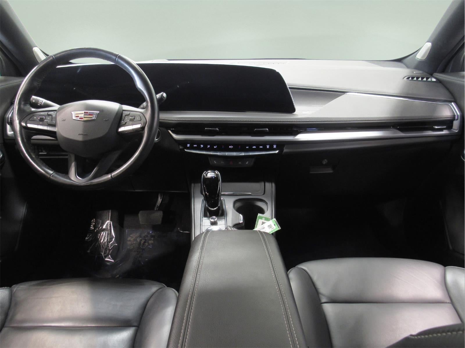 2024 Cadillac XT4 Premium Luxury