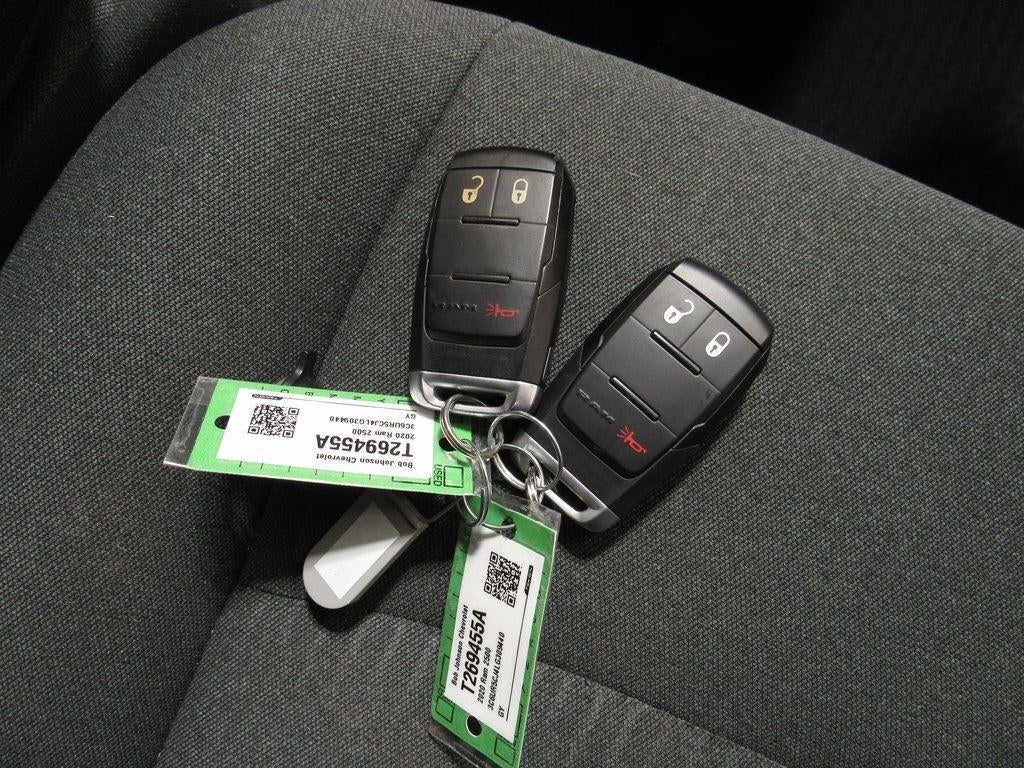 2020 RAM 2500 Tradesman Crew Cab 4X4 6'4" Box