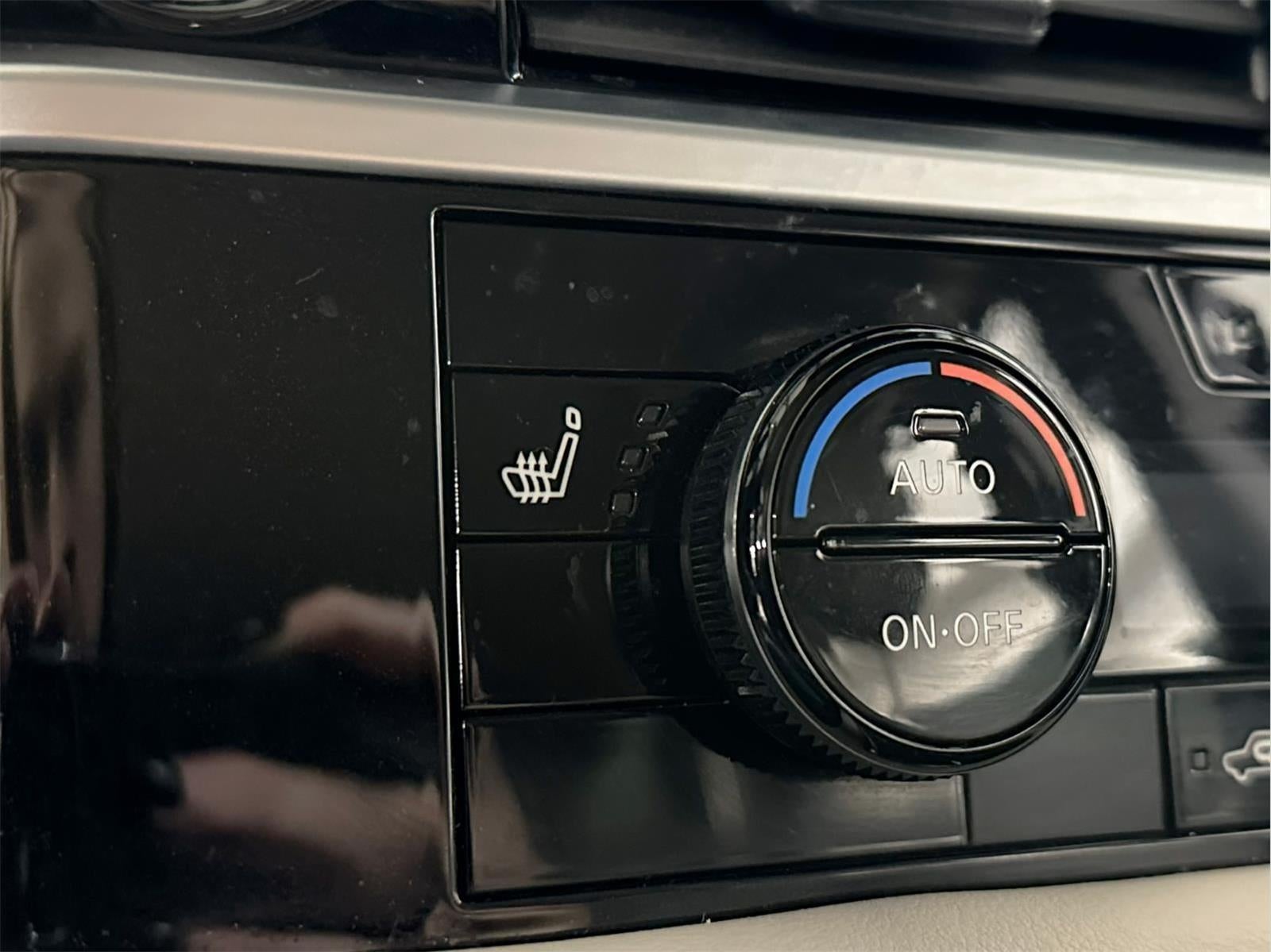 2024 Nissan Pathfinder SL 4WD