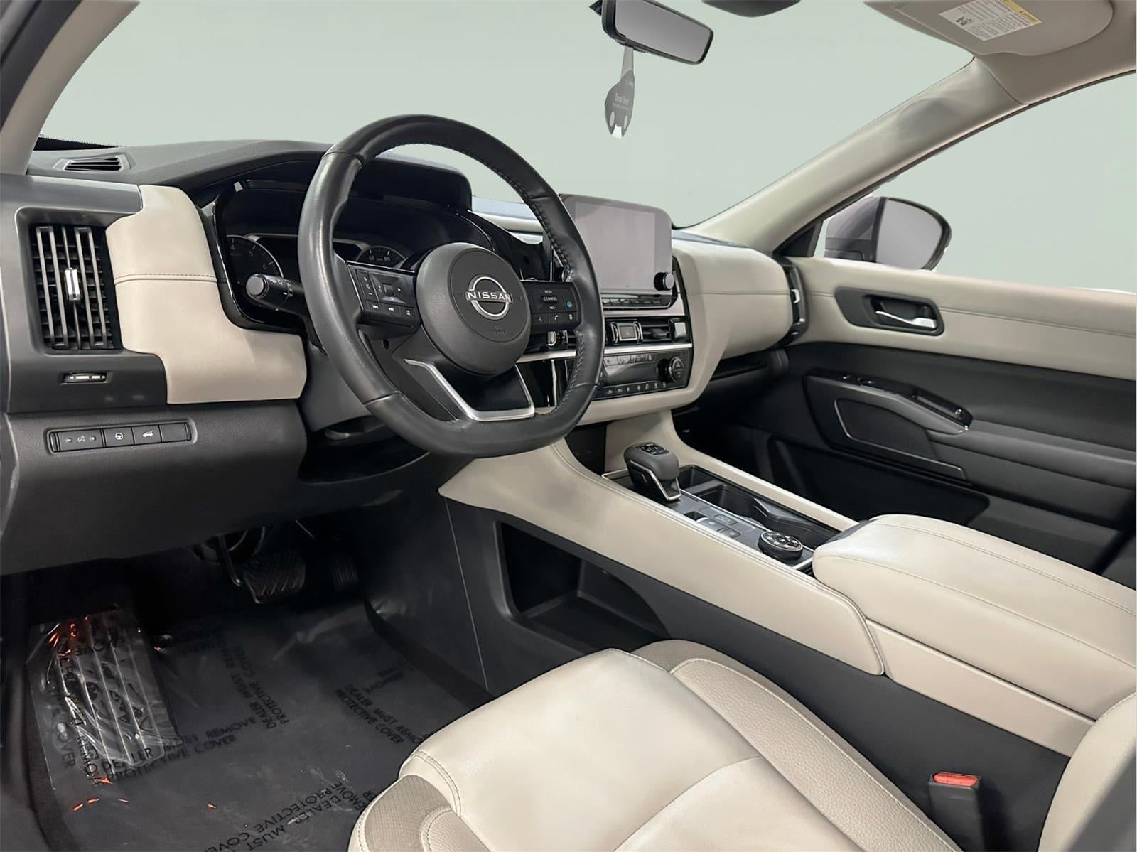 2024 Nissan Pathfinder SL 4WD