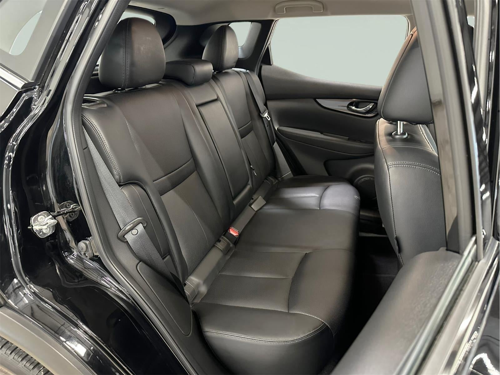 2022 Nissan Rogue Sport SL AWD Xtronic CVT