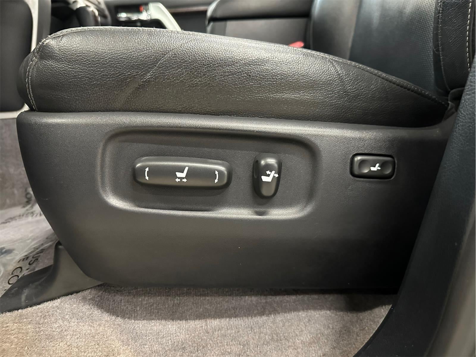 2013 Toyota Land Cruiser 4dr 4WD (Natl)