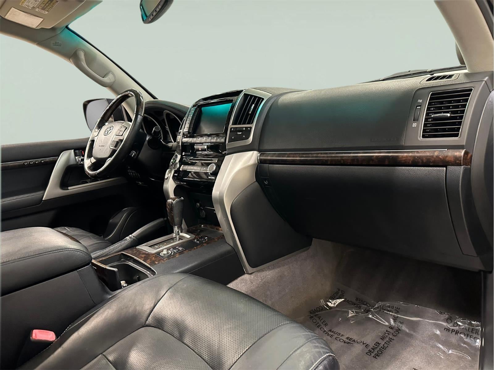 2013 Toyota Land Cruiser 4dr 4WD (Natl)