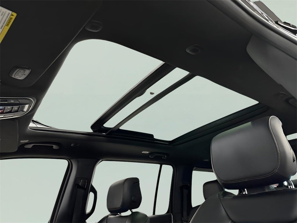 2022 Jeep Wagoneer Series I CarBravo