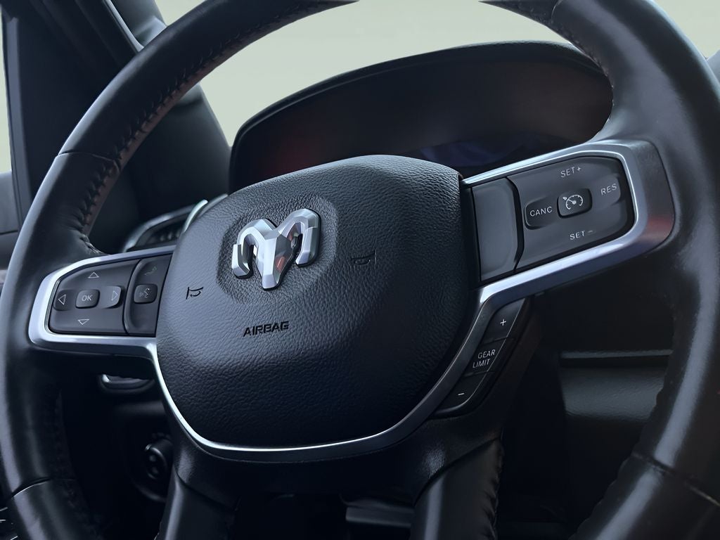 2024 RAM 1500 Laramie 5.7L Hemi