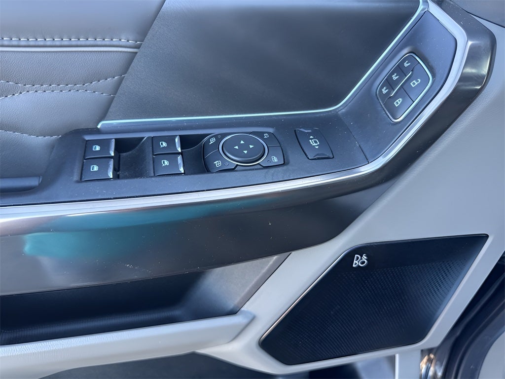 2025 Ford F-350SD Platinum