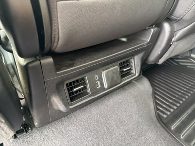 2024 Chevrolet Silverado 3500HD LT CARBRAVO!!