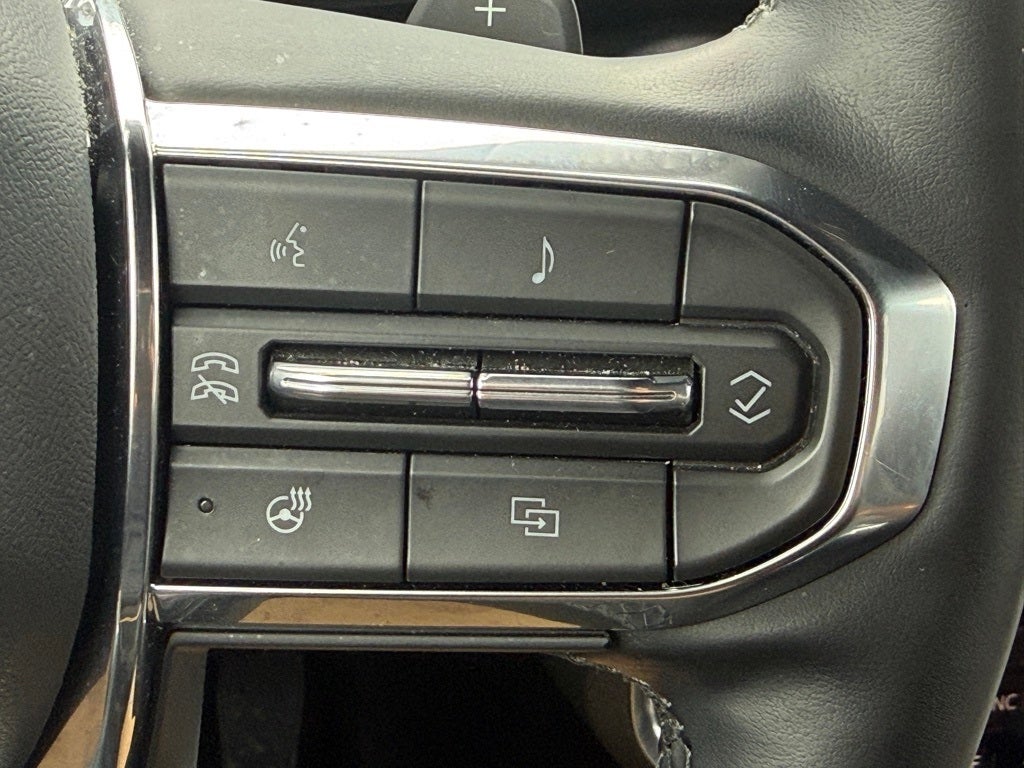 2025 GMC Acadia Elevation CARBRAVO CERTIFIED!